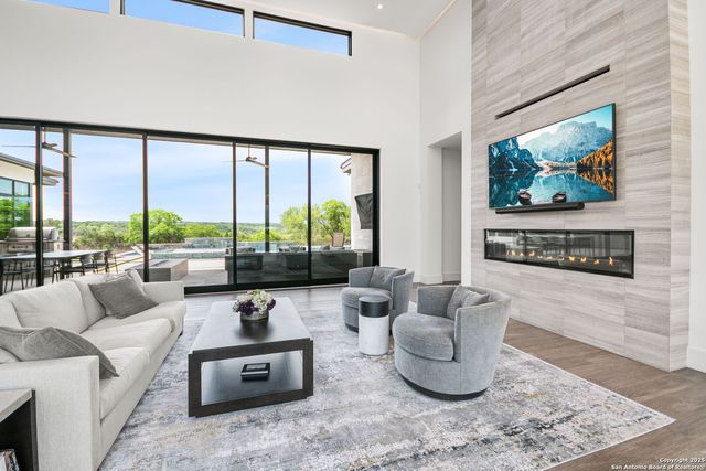 125 Monterey Trail, Boerne, TX 78006