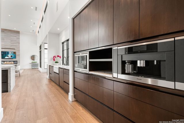 125 Monterey Trail, Boerne, TX 78006