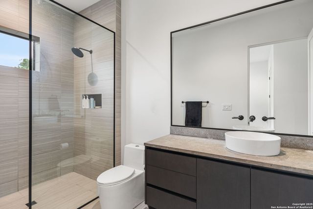 125 Monterey Trail, Boerne, TX 78006