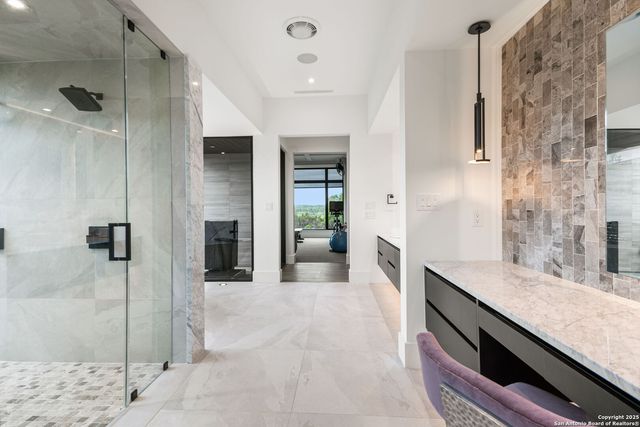 125 Monterey Trail, Boerne, TX 78006