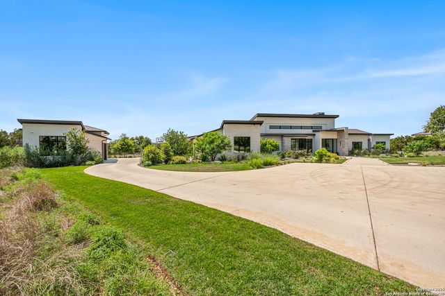 125 Monterey Trail, Boerne, TX 78006