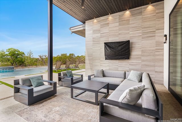 125 Monterey Trail, Boerne, TX 78006