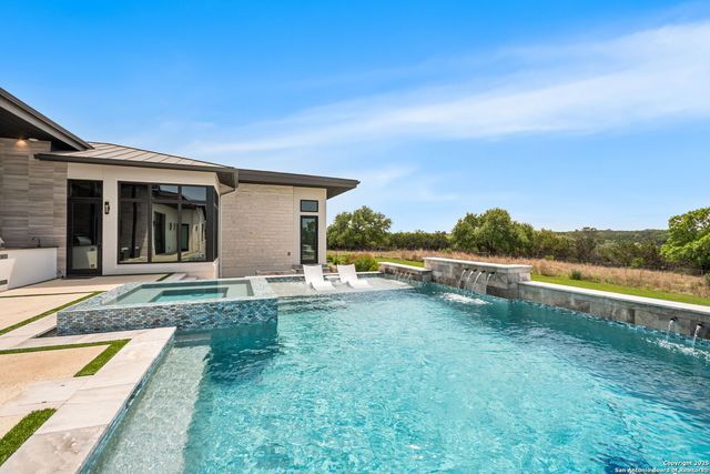 125 Monterey Trail, Boerne, TX 78006