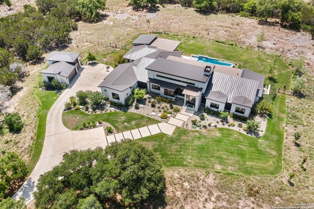 125 Monterey Trail, Boerne, TX 78006