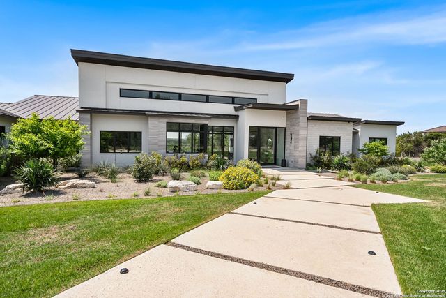 125 Monterey Trail, Boerne, TX 78006
