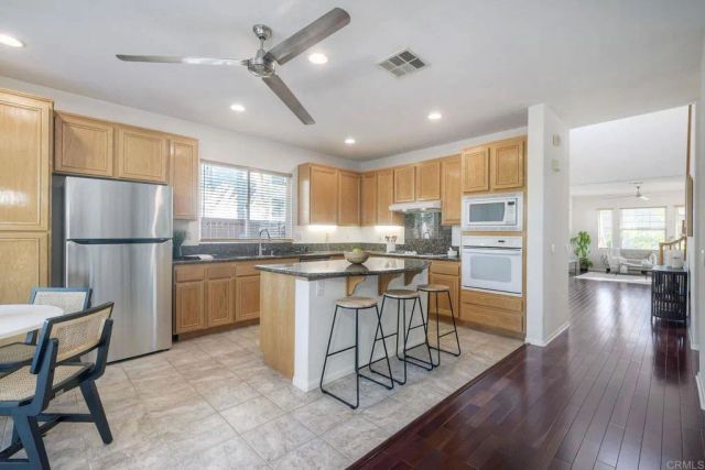 3840 Stoneridge Road, Carlsbad, CA 92010