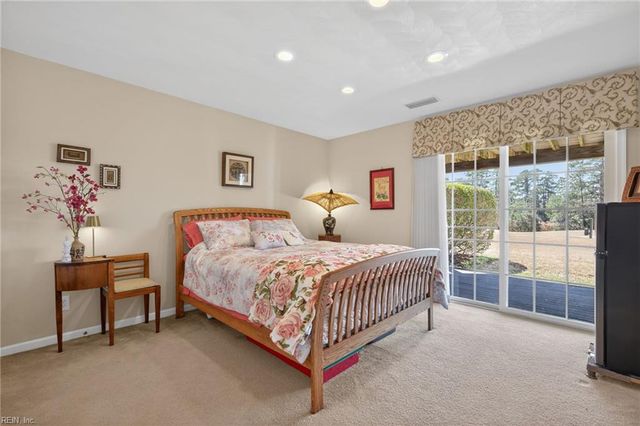 504 Crystal Bay CIR, Suffolk, VA 23435