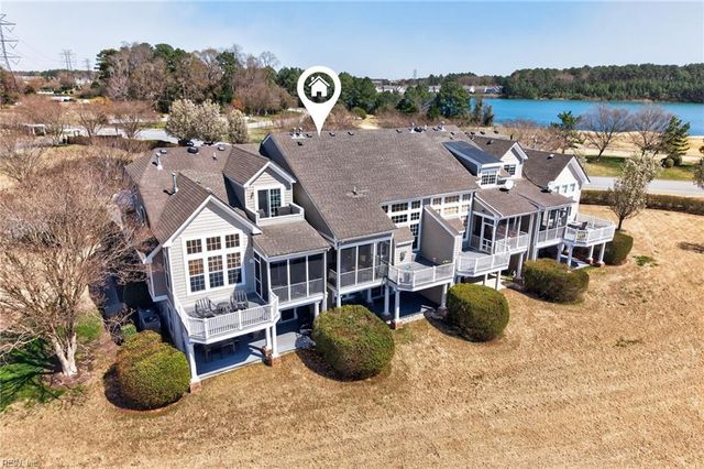 504 Crystal Bay CIR, Suffolk, VA 23435