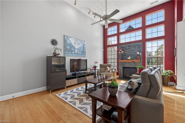 504 Crystal Bay CIR, Suffolk, VA 23435