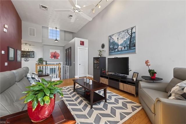 504 Crystal Bay CIR, Suffolk, VA 23435