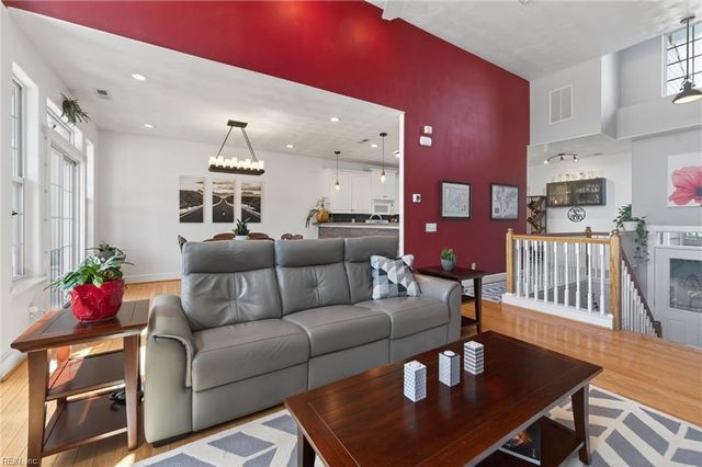 504 Crystal Bay CIR, Suffolk, VA 23435