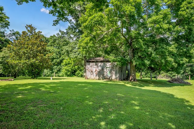 2815 Spencer Mill Rd, Bon Aqua, TN 37025