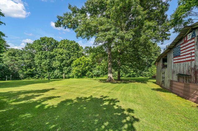 2815 Spencer Mill Rd, Bon Aqua, TN 37025