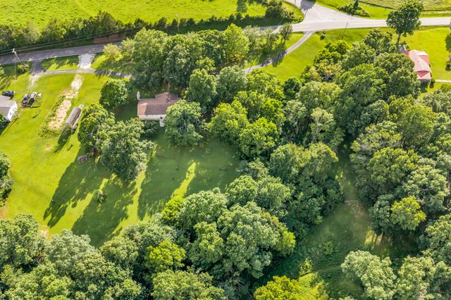 2815 Spencer Mill Rd, Bon Aqua, TN 37025