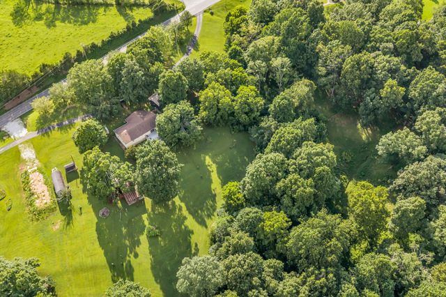 2815 Spencer Mill Rd, Bon Aqua, TN 37025