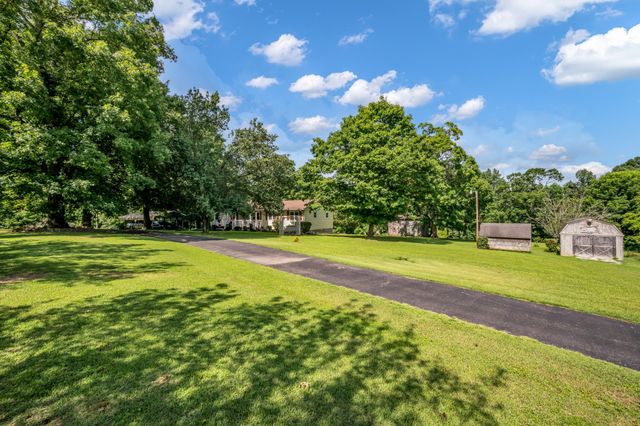 2815 Spencer Mill Rd, Bon Aqua, TN 37025