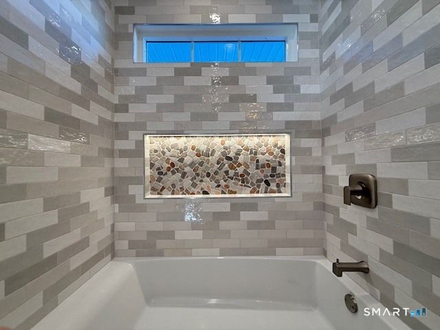 102 Corona Drive, Milford, CT 06460