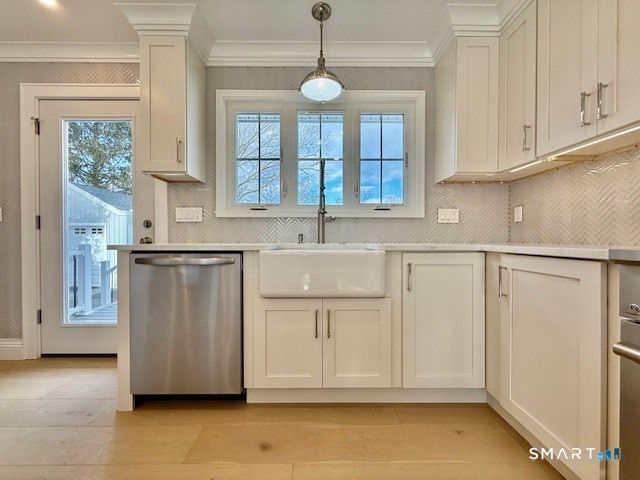 102 Corona Drive, Milford, CT 06460