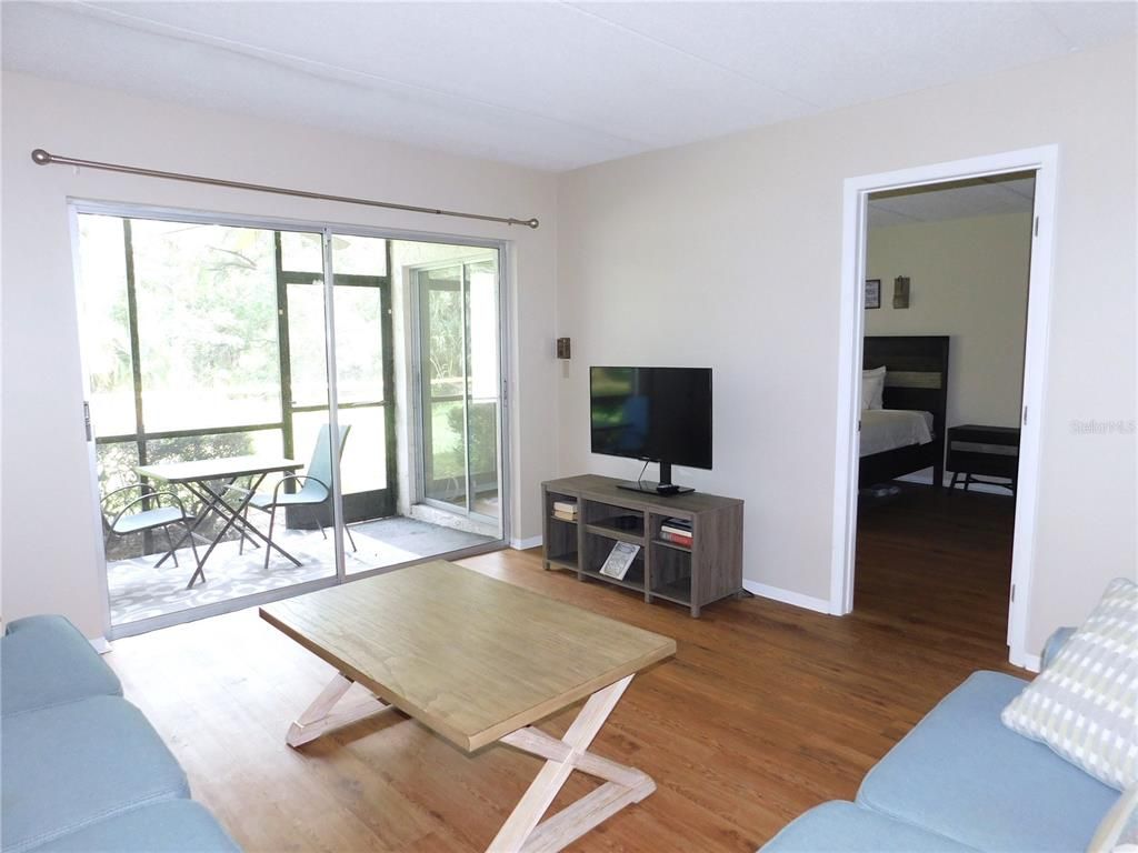 Image 14 of property listing at 105 PALMETTO COURT, Oldsmar, FL 34677