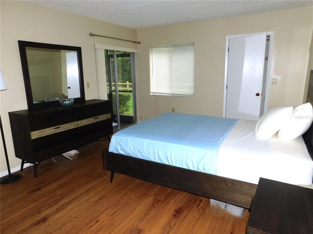 Image 20 of property listing at 105 PALMETTO COURT, Oldsmar, FL 34677