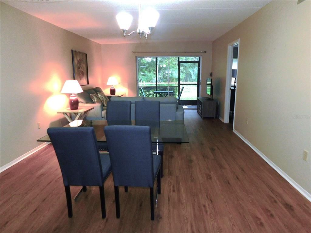 Image 5 of property listing at 105 PALMETTO COURT, Oldsmar, FL 34677