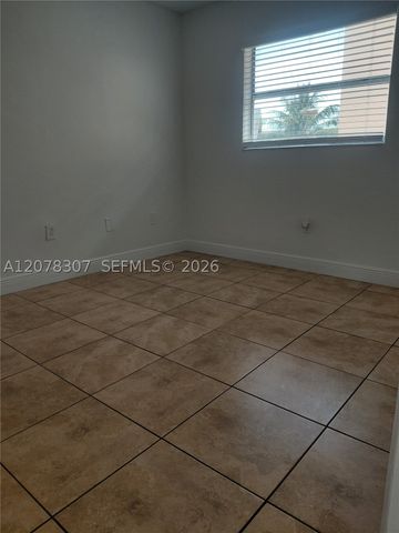 5461 W 24th Ave 67, Hialeah, FL 33016