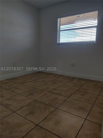 5461 W 24th Ave 67, Hialeah, FL 33016