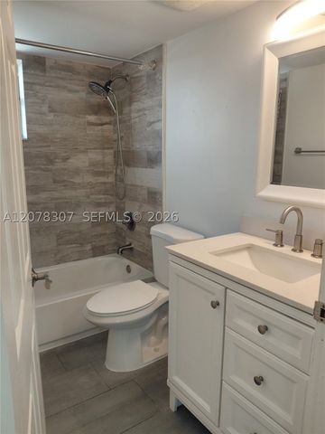 5461 W 24th Ave 67, Hialeah, FL 33016