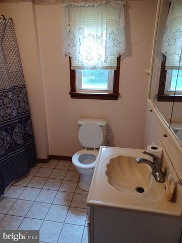 525 RADIX RD, Williamstown, NJ 08094