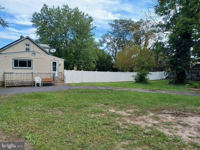 525 RADIX RD, Williamstown, NJ 08094