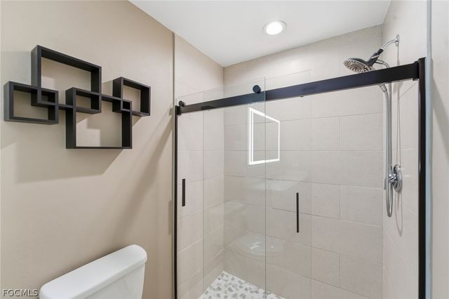 526-528 SE 5th PL, Cape Coral, FL 33990