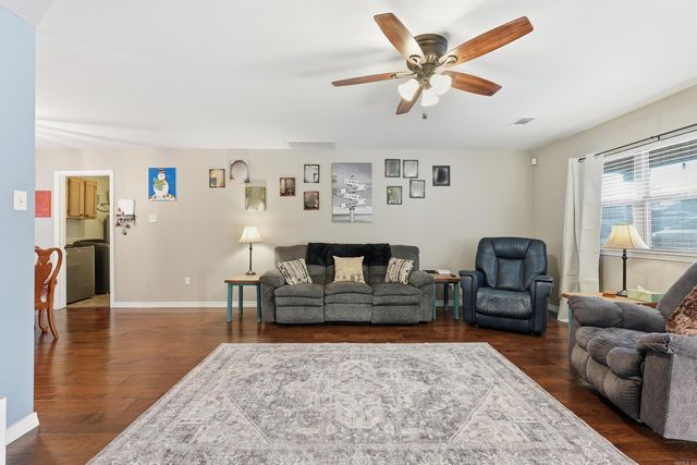 3 Cedar St, Greenbrier, AR 72058