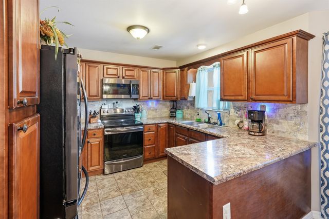 3 Cedar St, Greenbrier, AR 72058