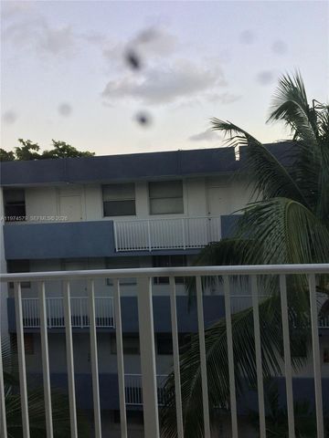 1801 S Treasure Dr 511, North Bay Village, FL 33141