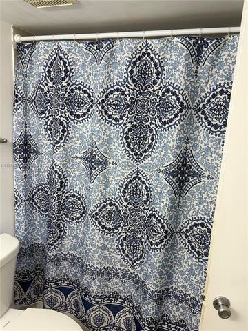 1801 S Treasure Dr 511, North Bay Village, FL 33141