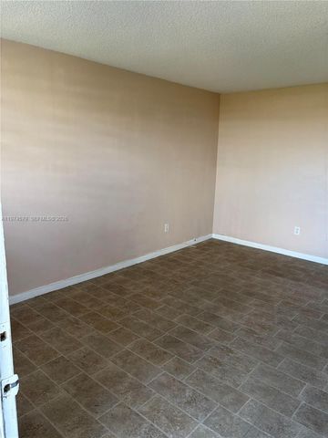 1801 S Treasure Dr 511, North Bay Village, FL 33141