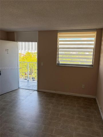 1801 S Treasure Dr 511, North Bay Village, FL 33141