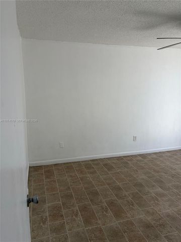 1801 S Treasure Dr 511, North Bay Village, FL 33141