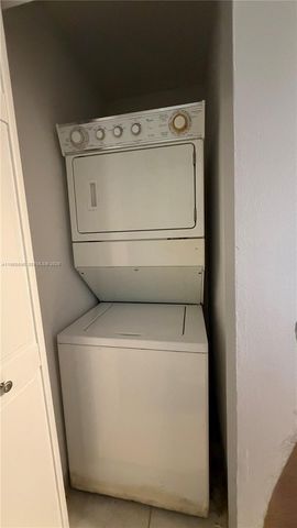 530 S Park Rd 35-11, Hollywood, FL 33021