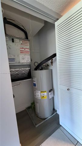 530 S Park Rd 35-11, Hollywood, FL 33021