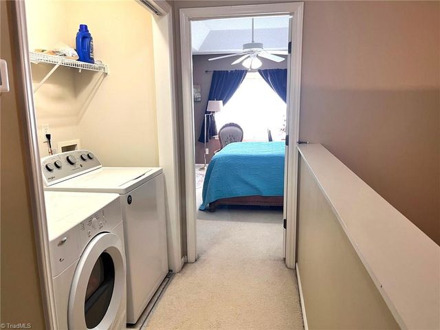 575 Lakewood Glen Court, Winston-salem, NC 27107