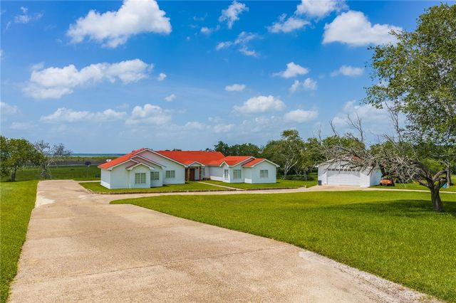8259 Baldwin, Mathis, TX 78368