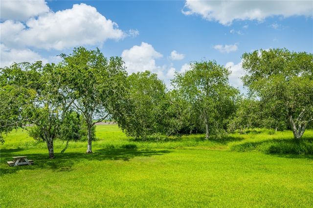 8259 Baldwin, Mathis, TX 78368
