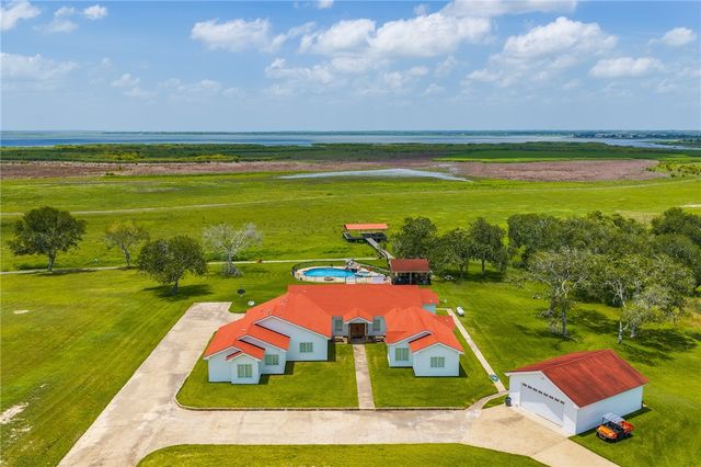 8259 Baldwin, Mathis, TX 78368