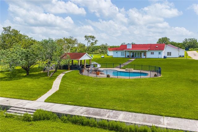 8259 Baldwin, Mathis, TX 78368