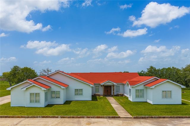 8259 Baldwin, Mathis, TX 78368