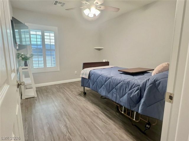 1525 Deep Valley Avenue, North Las Vegas, NV 89084