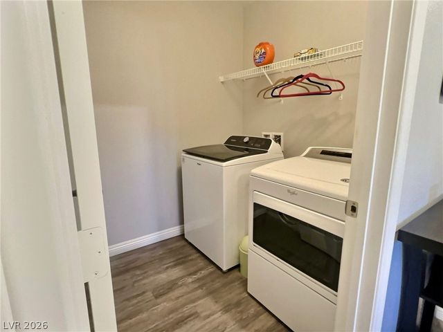 1525 Deep Valley Avenue, North Las Vegas, NV 89084