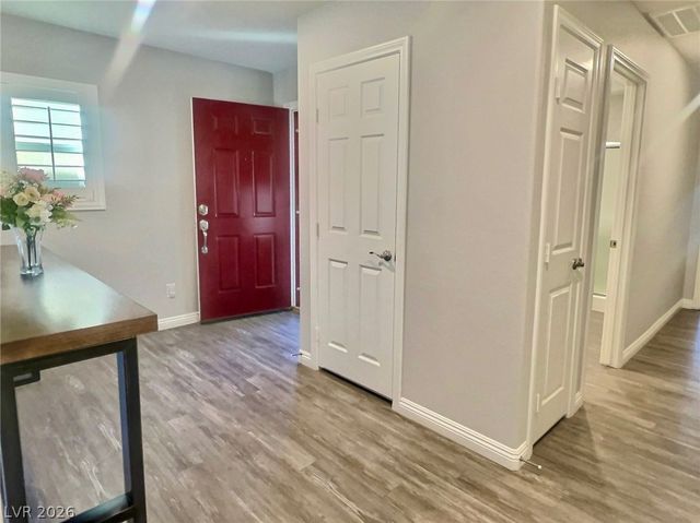 1525 Deep Valley Avenue, North Las Vegas, NV 89084