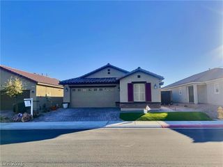 1525 Deep Valley Avenue, North Las Vegas, NV 89084